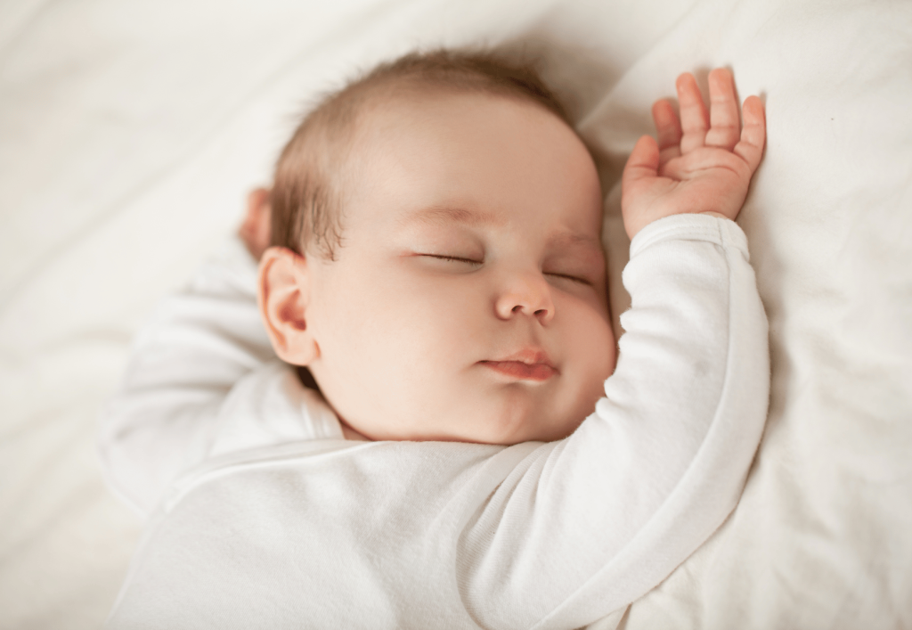 Sommeil bébé : comprendre et accompagner votre enfant vers des nuits paisibles